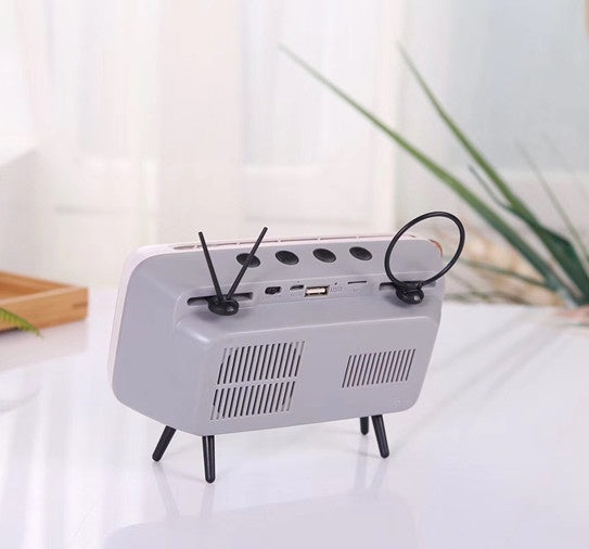 Retro TV Mini Bluetooth Speaker