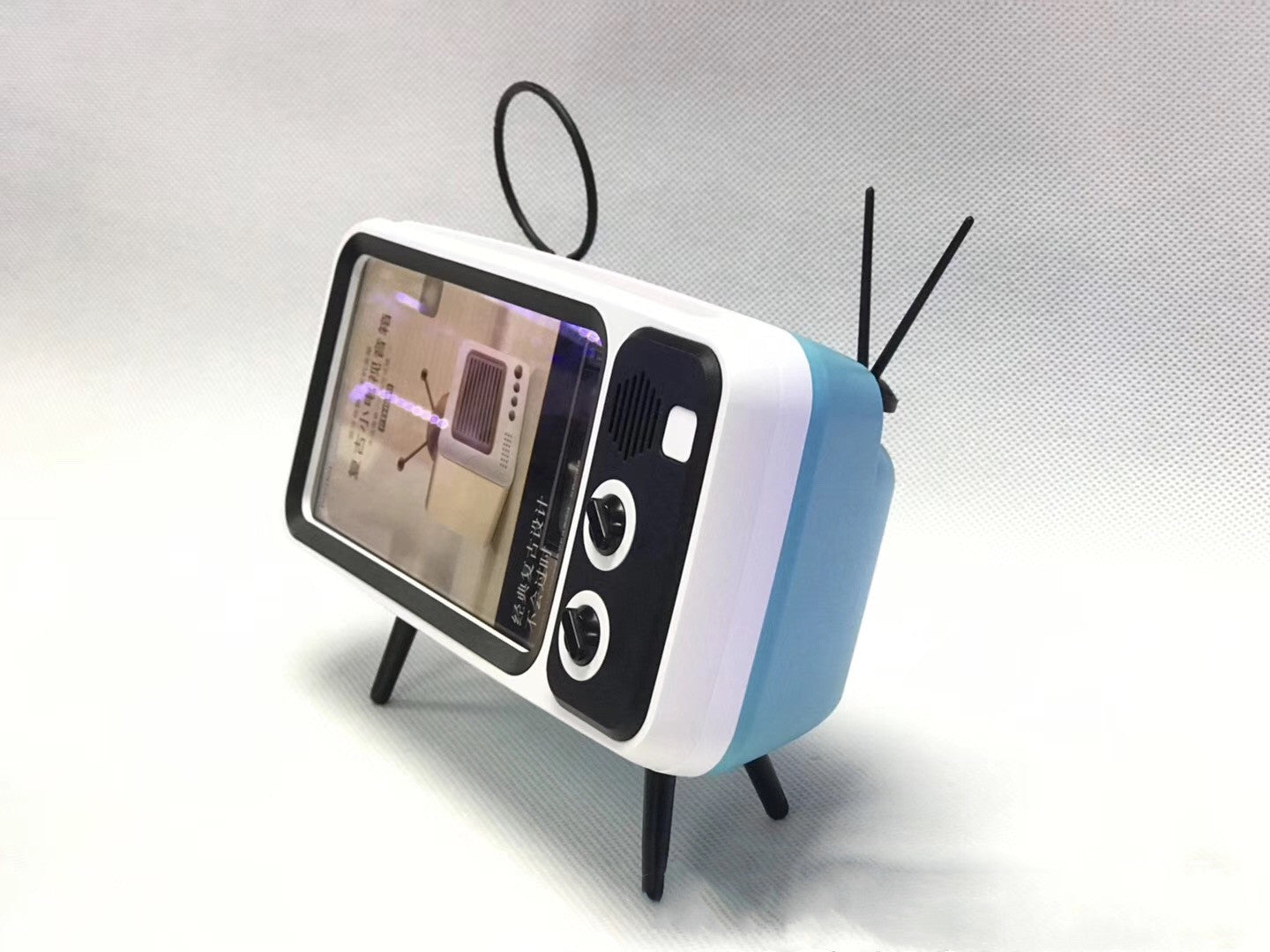 Retro TV Mini Bluetooth Speaker